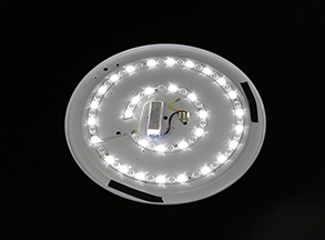 奶（nǎi）白（bái）亞克力吸（xī）頂燈罩